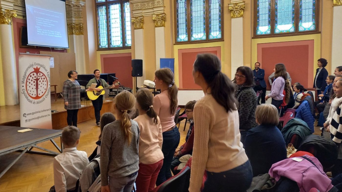 Megrendezték az egyházi iskolák hittanversenyének döntőjét