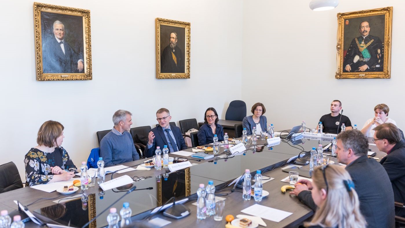 Az ukrajnai menekültek magyarországi megsegítéséről, a Magyarországi Evangélikus Egyház (MEE) menekültmisszióban végzett szolgálatáról tájékozódott a Lutheránus Világszövetség (LVSZ) delegációja április 6–8. között.