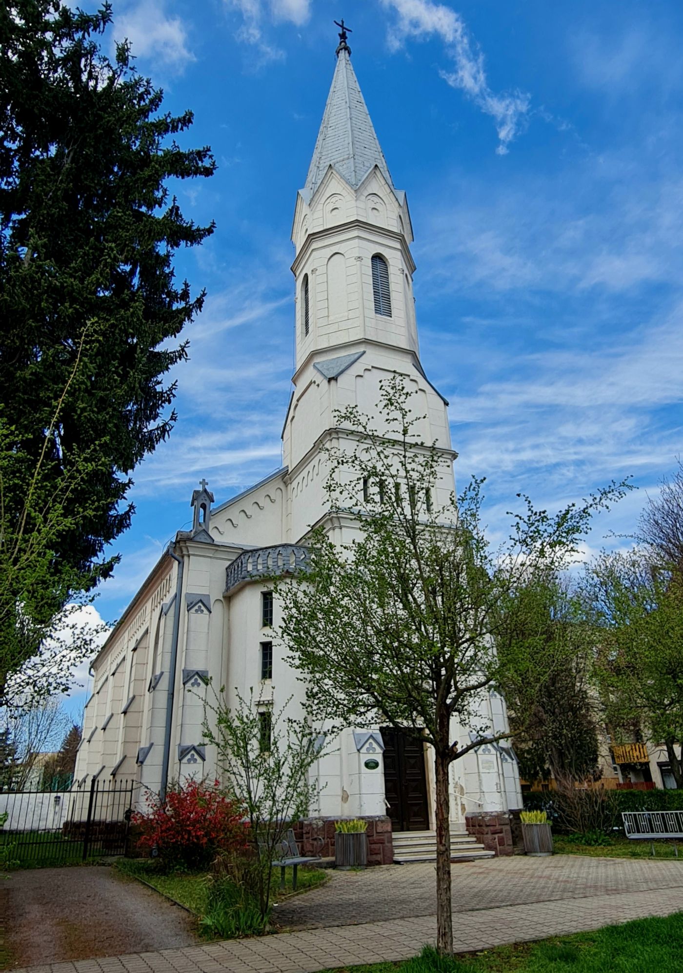dombovari evangelikus templom kivulrol