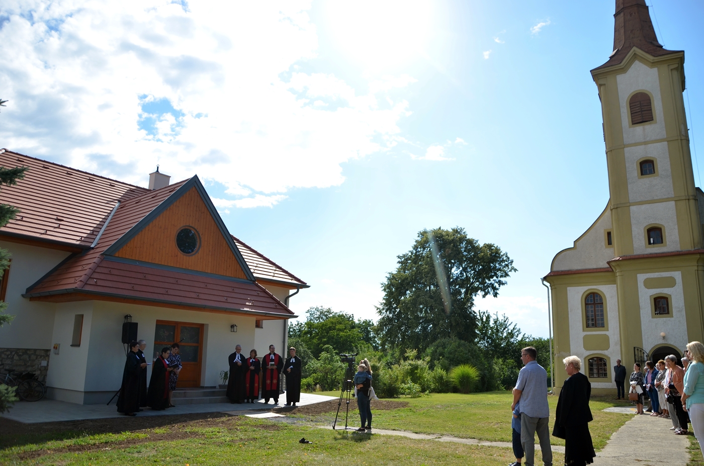 Megújult a büki parókia