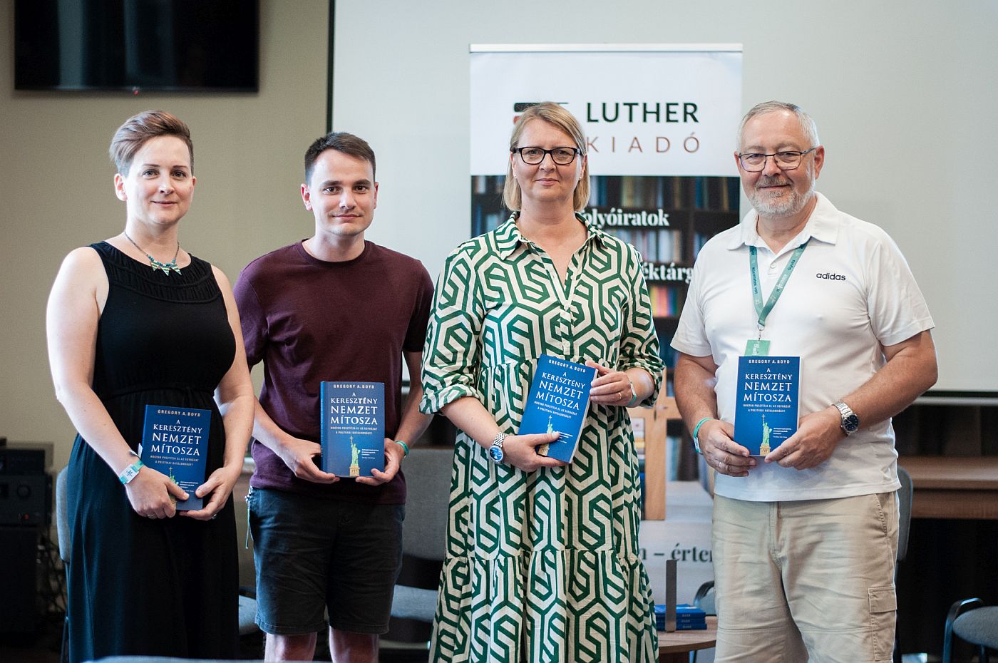fórumbeszélgetés A keresztény nemzet mítosza című könyvről