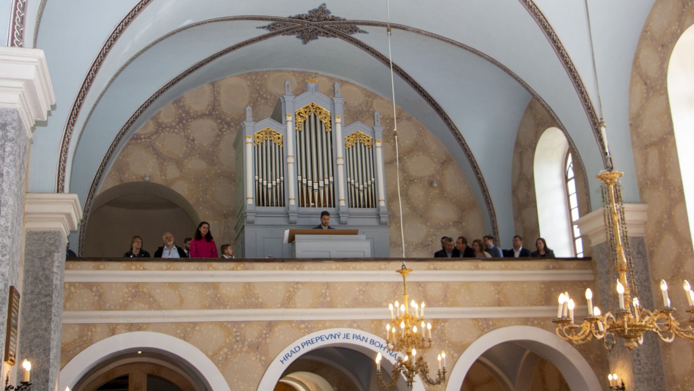 felújított orgona Sámsonháza evangélikus templomában