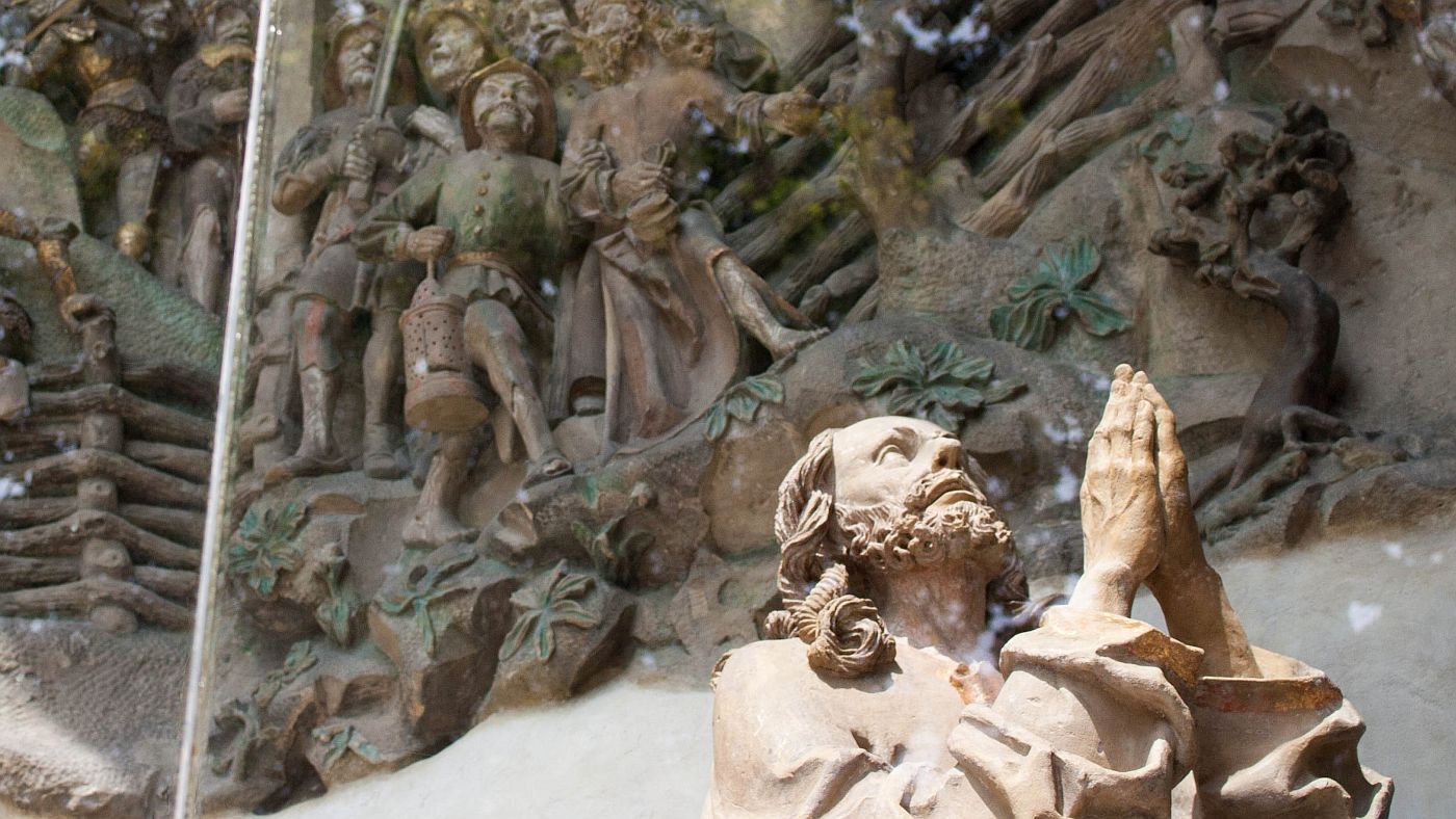 Krisztus az Olajfák hegyén imádkozik - Besztercebánya, plábinatemplom, dombormű