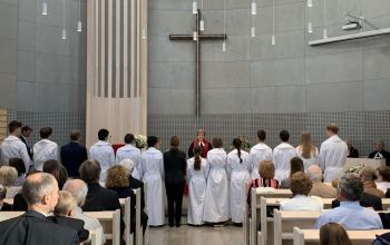 Konfirmáció a budakeszi evangélikus templomban