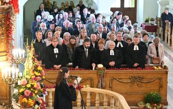 pilisi hálaadó istentisztelet
