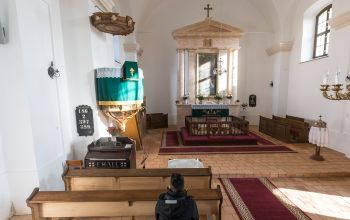 Lukács Máté András evangélikus lelkész a galgagutai templomban- fotó: Magyari Márton